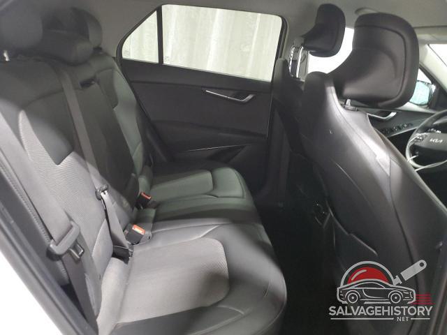 KNDCR3L16R5116196 2024 KIA NIRO WIND photo no. 11