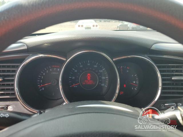 KNAGM4A71B5070454 2011 KIA OPTIMA photo no. 9