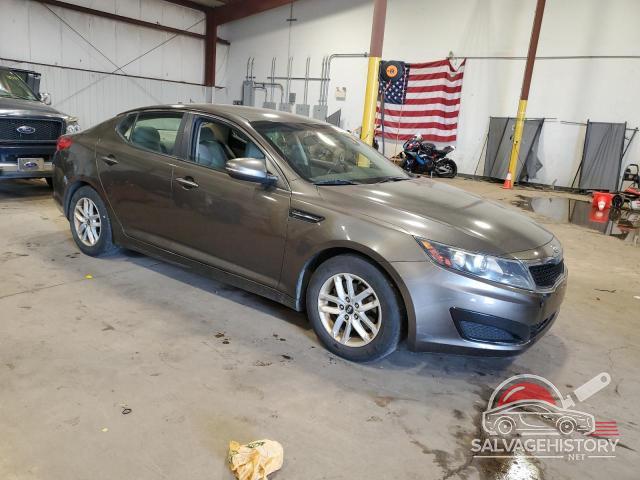 KNAGM4A79B5069956 2011 KIA OPTIMA photo no. 4