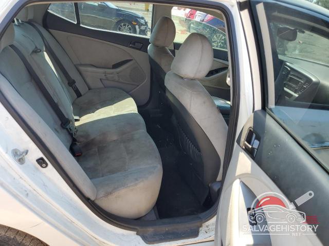 KNAGM4A78C5271575 2012 KIA OPTIMA photo no. 10