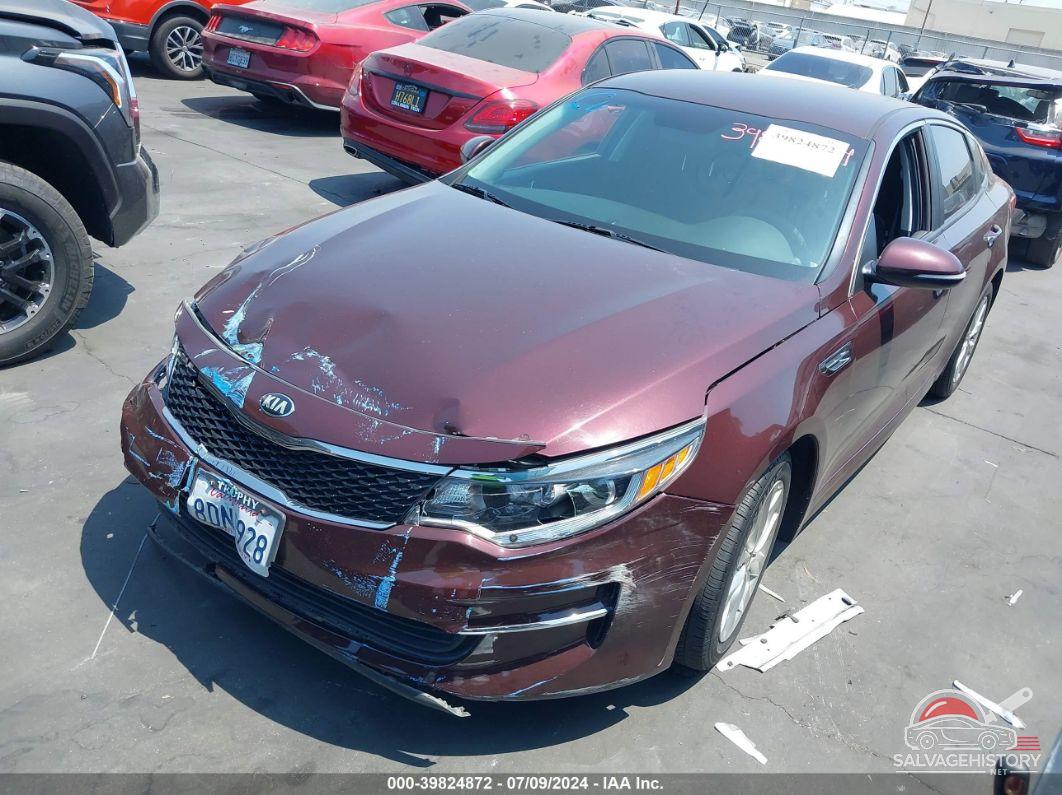 5XXGT4L32JG258796 2018 KIA OPTIMA photo no. 2