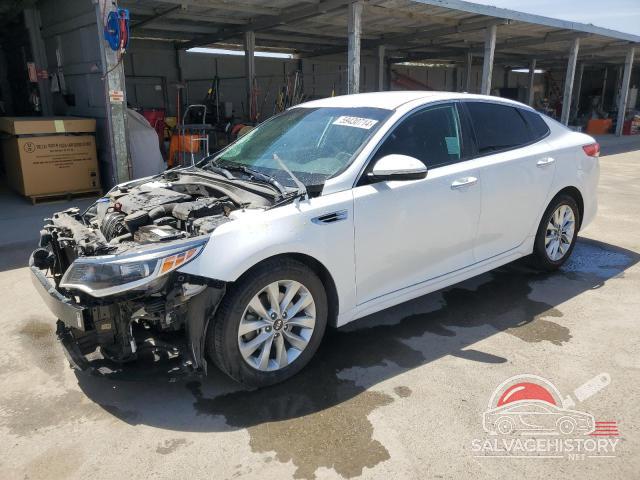 5XXGT4L32JG259964 2018 KIA OPTIMA photo no. 4
