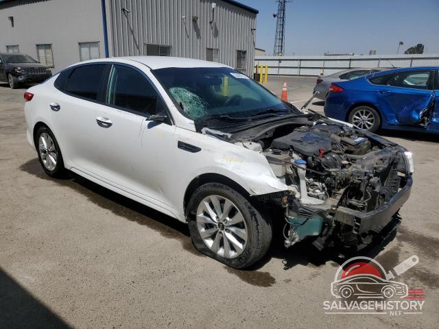 5XXGT4L32JG259964 2018 KIA OPTIMA photo no. 4