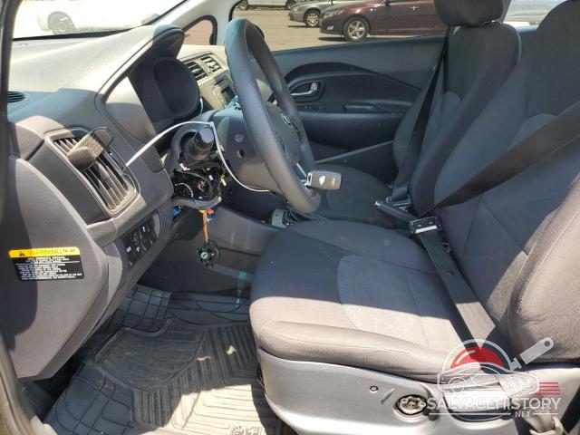 KNADM4A30H6027243 2017 KIA RIO photo no. 7