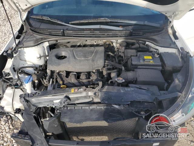 3KPA24AB3JE086564 2018 KIA RIO photo no. 11