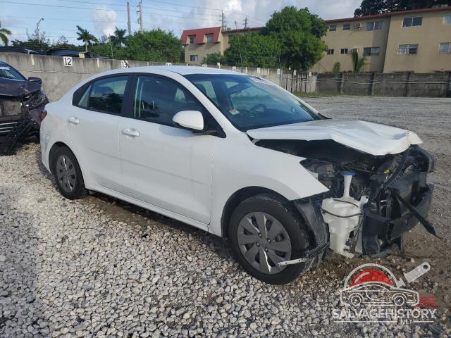 3KPA24AB3JE086564 2018 KIA RIO photo no. 4