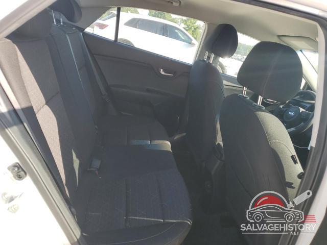 3KPA24AB9KE200357 2019 KIA RIO photo no. 10