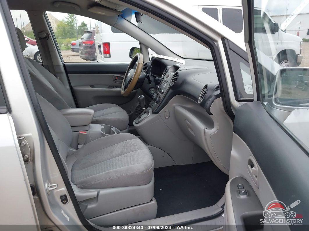 KNAFG526887167114 2008 KIA RONDO photo no. 5