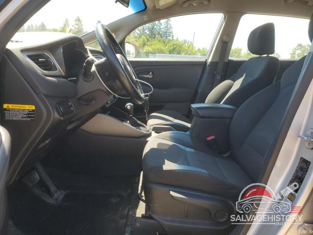 KNAHT8A30E7047543 2014 KIA RONDO photo no. 7