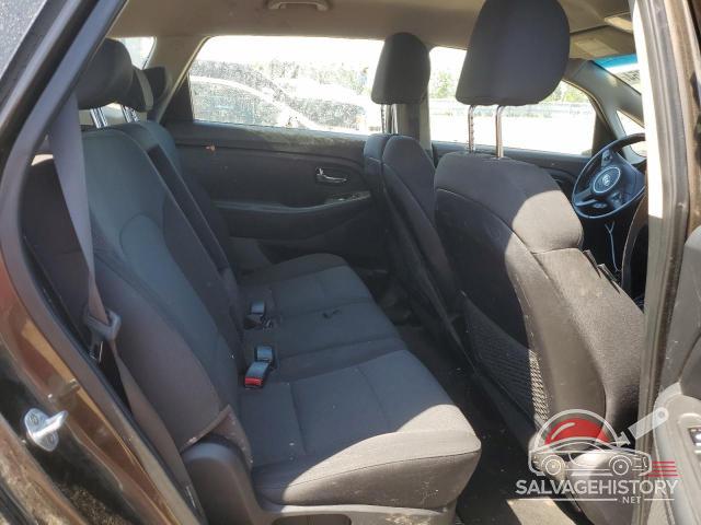 KNAHT8A37F7088186 2015 KIA RONDO photo no. 11
