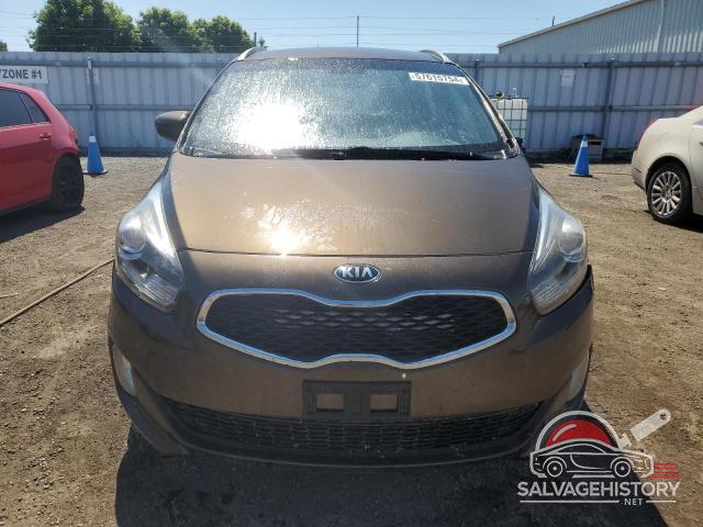 KNAHT8A37F7088186 2015 KIA RONDO photo no. 5