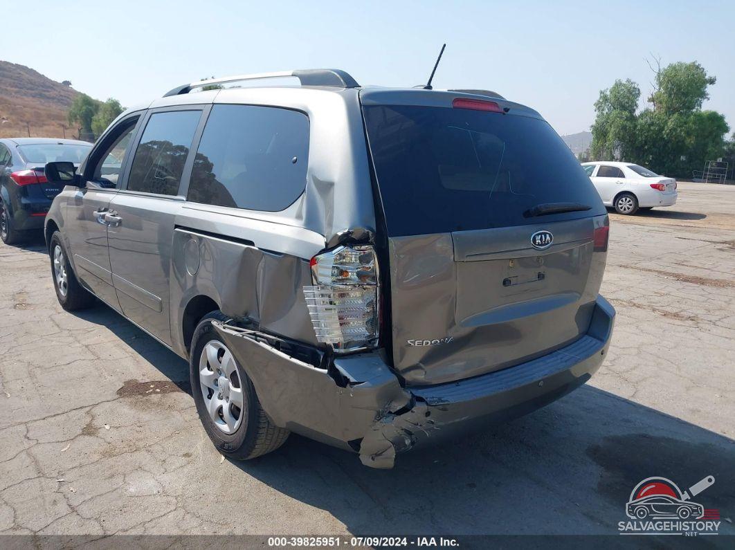 KNDMG4C31A6329136 2010 KIA SEDONA photo no. 3
