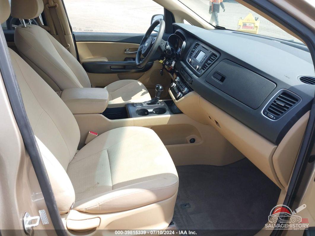 KNDMB5C17G6196801 2016 KIA SEDONA photo no. 5