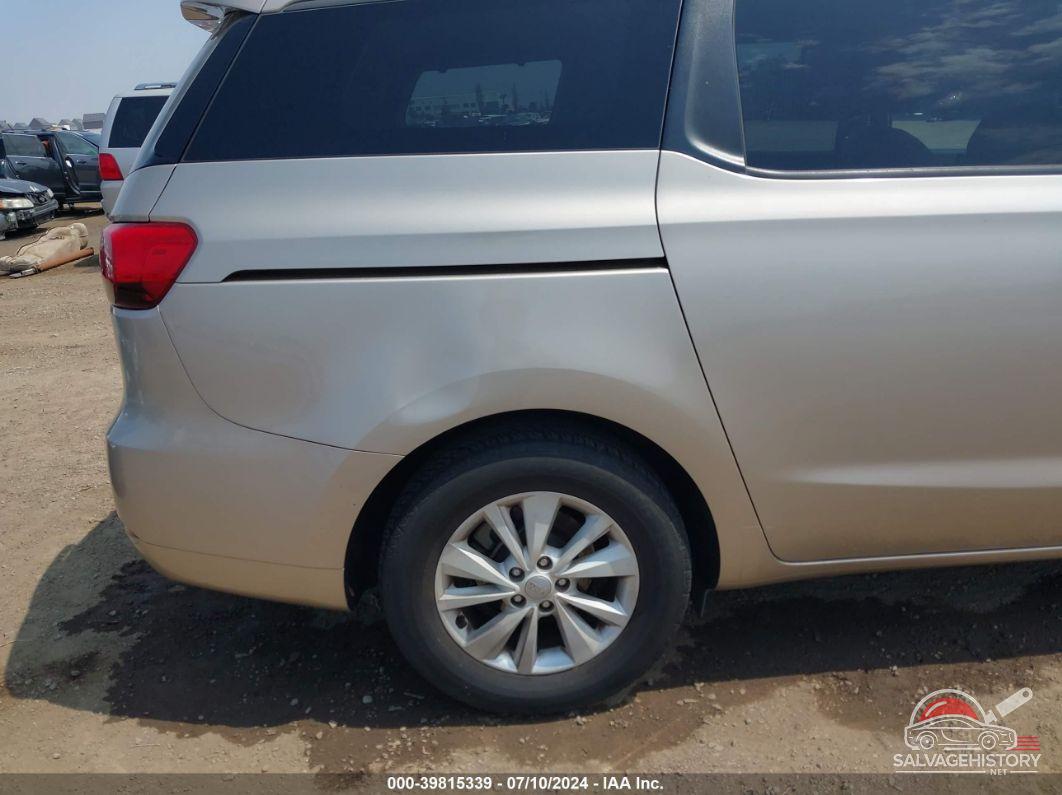 KNDMB5C17G6196801 2016 KIA SEDONA photo no. 6
