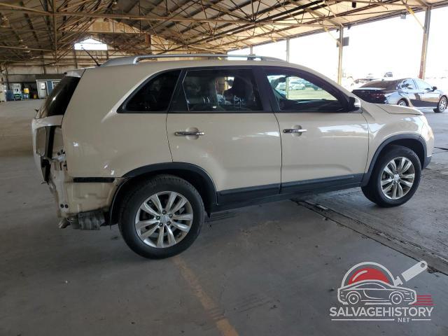 5XYKT4A29BG084694 2011 KIA SORENTO photo no. 3