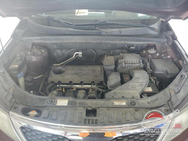 5XYKTCA12BG004590 2011 KIA SORENTO photo no. 12
