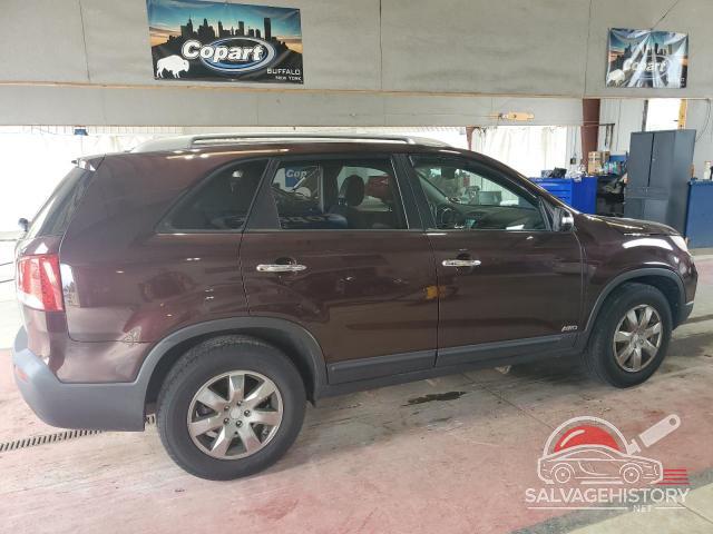 5XYKTCA12BG004590 2011 KIA SORENTO photo no. 3