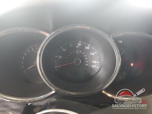 5XYKTCA12BG004590 2011 KIA SORENTO photo no. 9