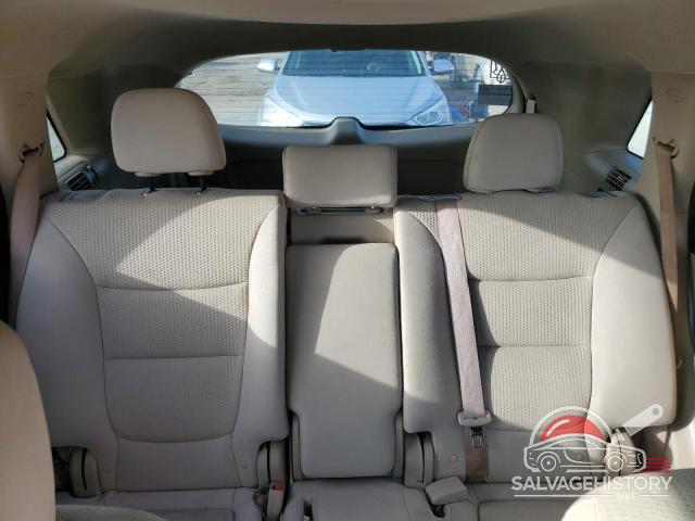 5XYKTDA24BG105757 2011 KIA SORENTO photo no. 10