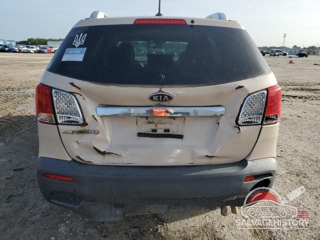 5XYKTDA24BG105757 2011 KIA SORENTO photo no. 6