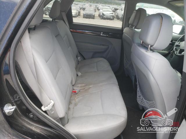 5XYKTDA25BG045228 2011 KIA SORENTO photo no. 11