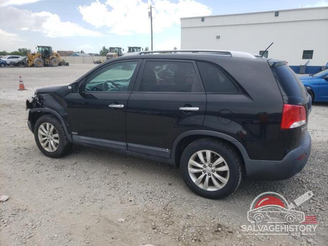 5XYKTDA25BG045228 2011 KIA SORENTO photo no. 2