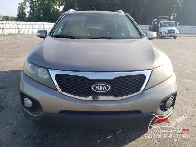 5XYKU3A1XBG012076 2011 KIA SORENTO photo no. 5