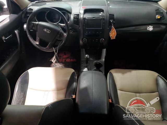 5XYKUCA12BG025744 2011 KIA SORENTO photo no. 8