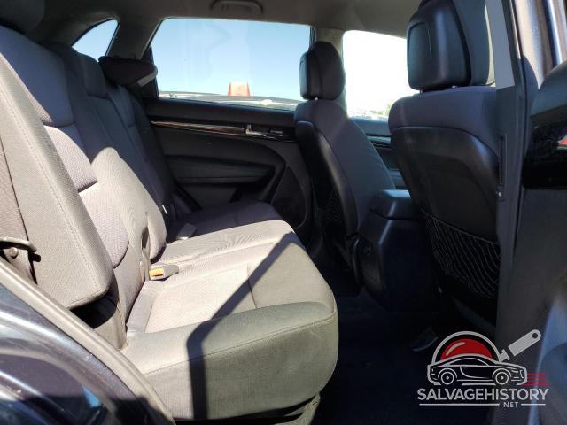 5XYKT3A64CG304581 2012 KIA SORENTO photo no. 11