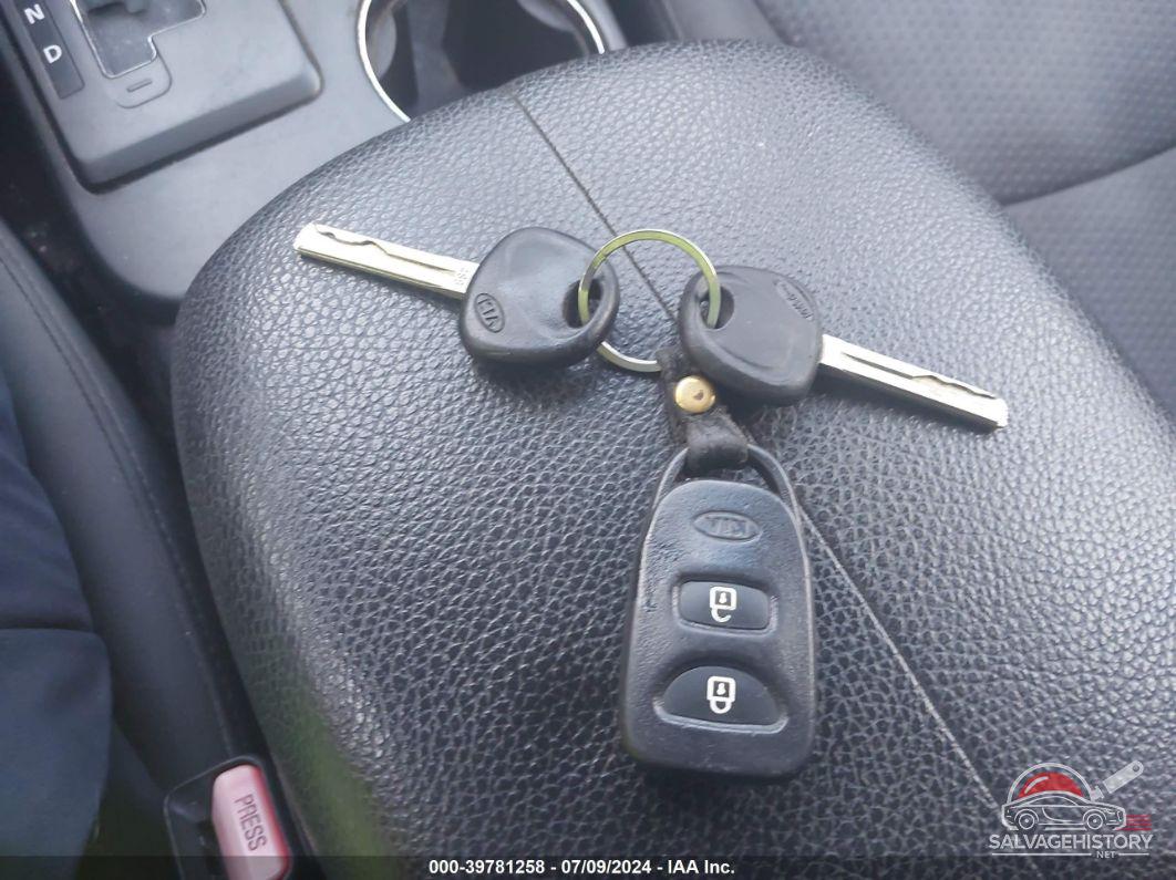 5XYKT3A68CG223812 2012 KIA SORENTO photo no. 11
