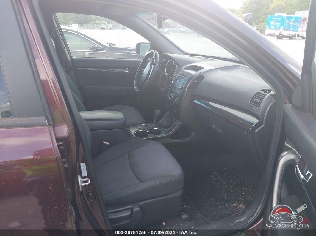 5XYKT3A68CG223812 2012 KIA SORENTO photo no. 5