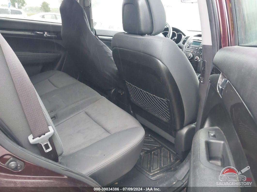 5XYKT4A10CG243076 2012 KIA SORENTO photo no. 8