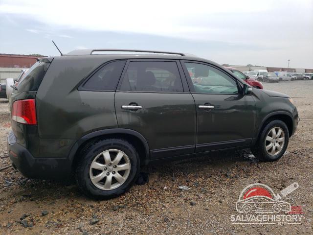 5XYKT3A6XDG332421 2013 KIA SORENTO photo no. 3