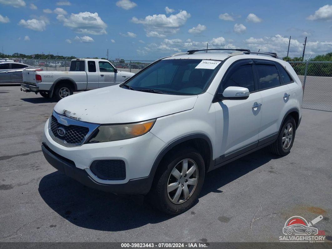 5XYKT4A26DG322763 2013 KIA SORENTO photo no. 2