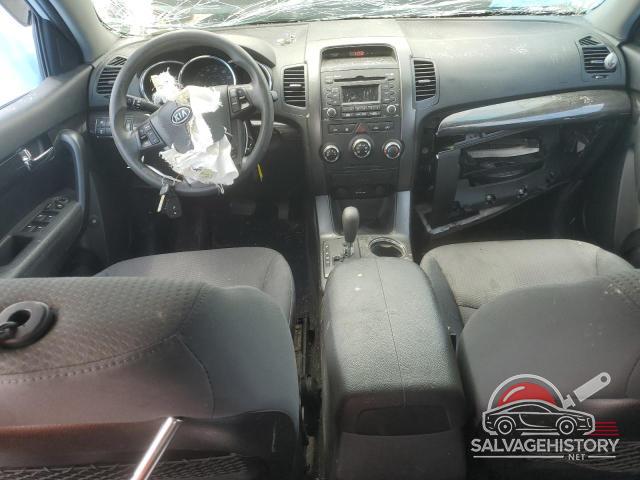 5XYKTDA21DG364032 2013 KIA SORENTO photo no. 8