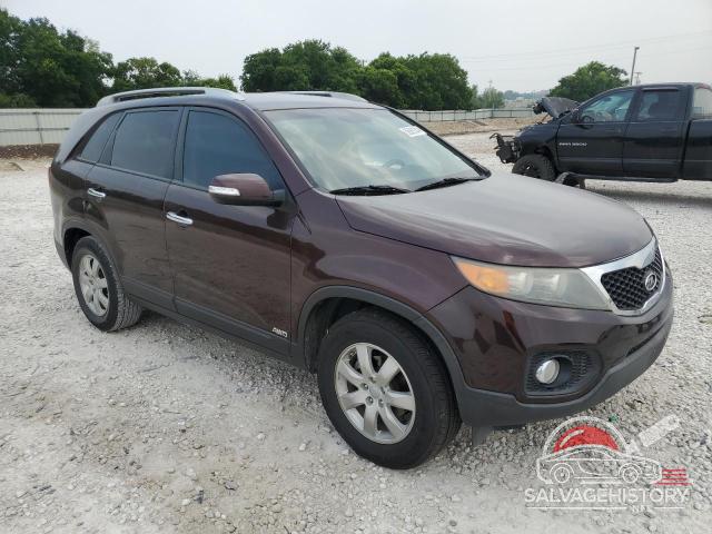 5XYKTDA68DG313419 2013 KIA SORENTO photo no. 4