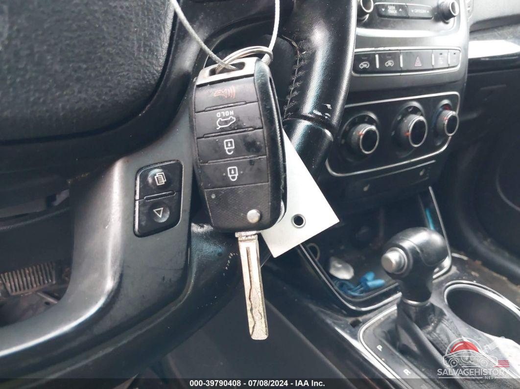 5XYKT3A68EG465003 2014 KIA SORENTO photo no. 11