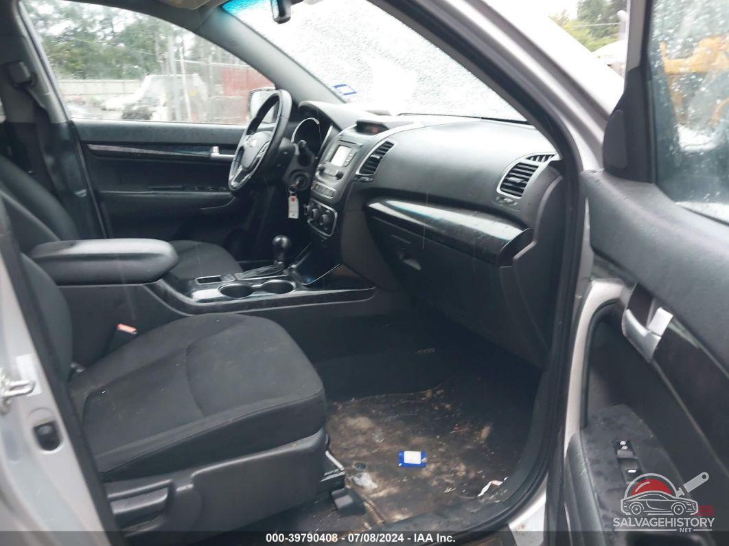 5XYKT3A68EG465003 2014 KIA SORENTO photo no. 5