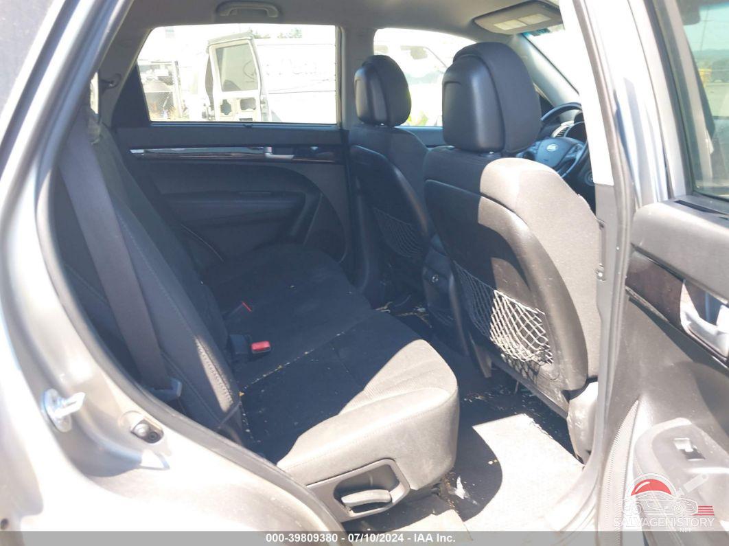 5XYKT4A60FG624166 2015 KIA SORENTO photo no. 8