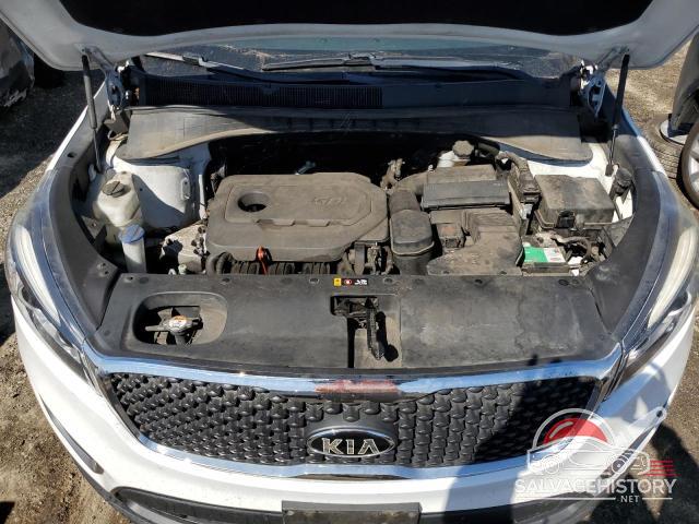 5XYPG4A30GG055563 2016 KIA SORENTO photo no. 11
