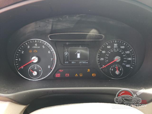 5XYPG4A3XGG021386 2016 KIA SORENTO photo no. 9