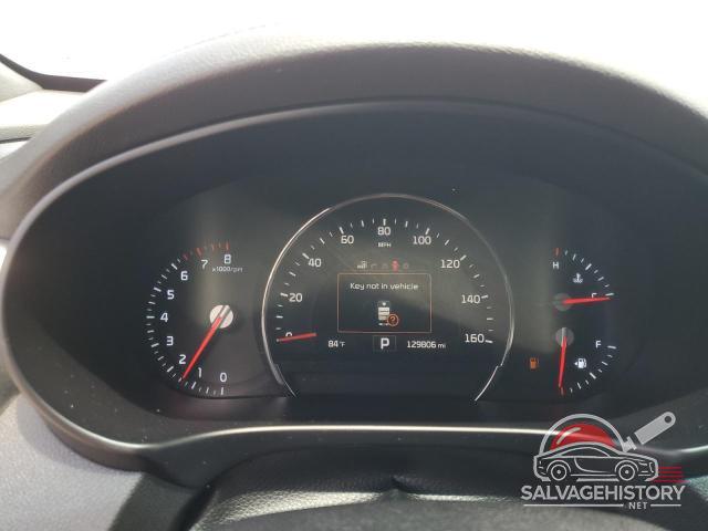 5XYPK4A54GG137411 2016 KIA SORENTO photo no. 9