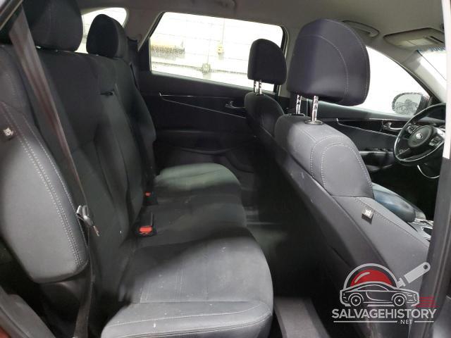 5XYPG4A37HG204715 2017 KIA SORENTO photo no. 11
