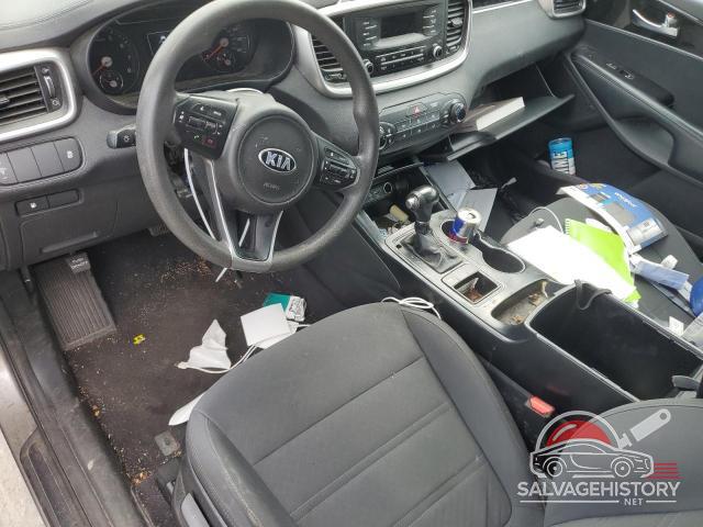 5XYPG4A3XHG205289 2017 KIA SORENTO photo no. 8