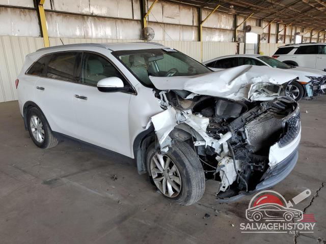 5XYPG4A3XHG294930 2017 KIA SORENTO photo no. 4