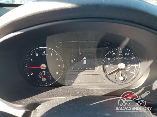 5XYPG4A54HG217911 2017 KIA SORENTO photo no. 9
