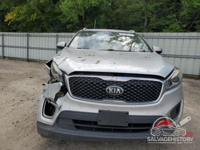 5XYPGDA58HG280879 2017 KIA SORENTO photo no. 5