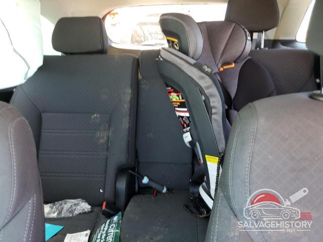 5XYPG4A32JG346928 2018 KIA SORENTO photo no. 10