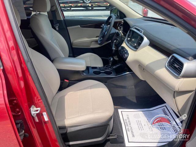 5XYPGDA35JG415997 2018 KIA SORENTO photo no. 5