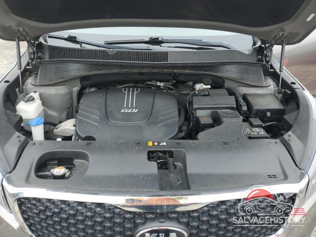 5XYPGDA59JG409976 2018 KIA SORENTO photo no. 11